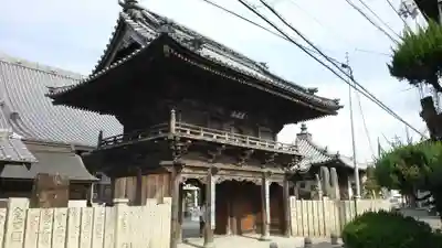 観音寺の山門・神門