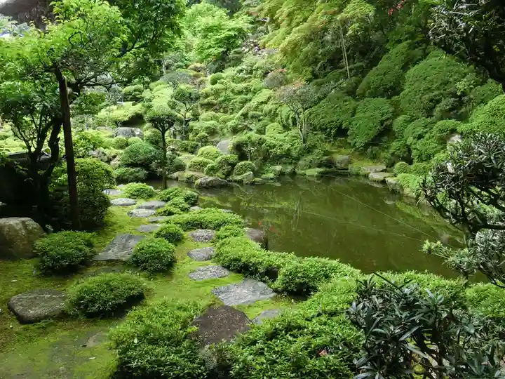 當麻寺西南院の庭園