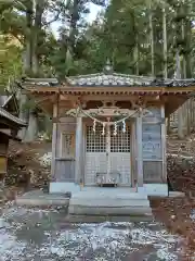 六神石神社の本殿