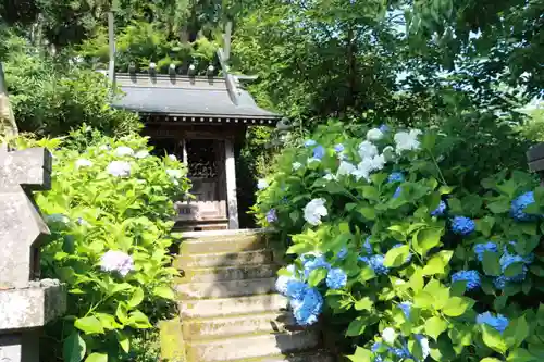 三春駒神社の本殿・本堂