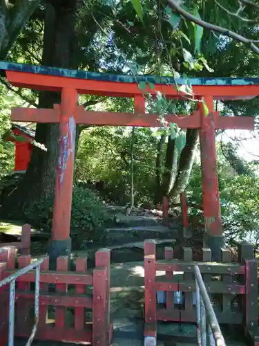 九頭龍神社本宮の鳥居