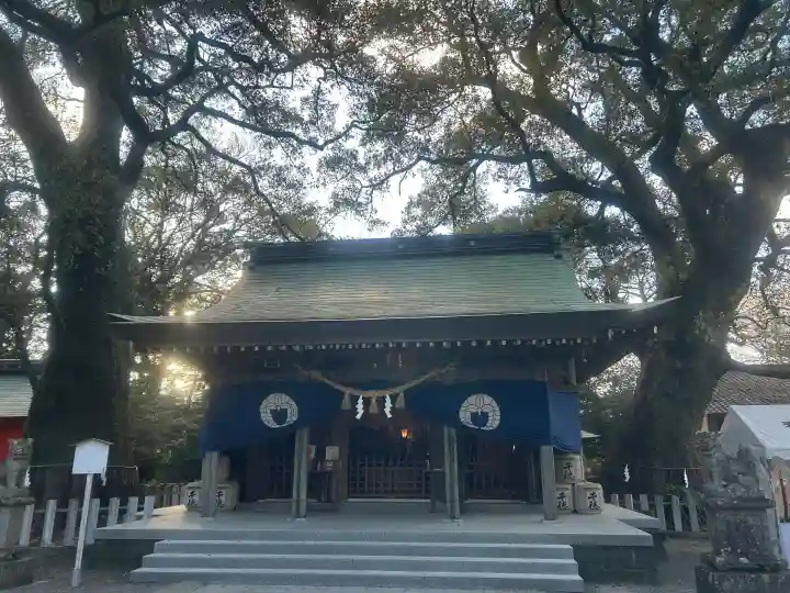 春日神社の{uncategorized: "未分類", other: "その他", undefined: "問題あり", building: "その他建物", grave: "お墓", sacred_gate: "鳥居", guardian: "狛犬", statue: "像", buddha: "仏像", history: "歴史", nature: "自然", garden: "庭園", animal: "動物", pagoda: "塔", temizu: "手水舎", mountain_gate: "山門・神門", sanctuary: "本殿・本堂", subordinate: "末社・摂社", art: "芸術", scenery: "景色", jizo: "地蔵", ema: "絵馬", goshuin: "御朱印", omikuji: "おみくじ", items: "授与品その他", amulet: "お守り", goshuincho: "御朱印帳", eats: "食事", festival: "お祭り", votive_dance: "神楽", shichigosan: "七五三参", wedding: "結婚式", experience: "体験その他", initially: "初詣", around: "周辺", anti_infection: "感染症対策"}