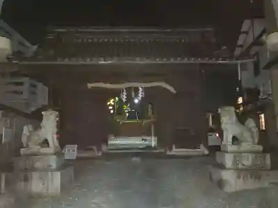 亀山八幡宮（久保八幡神社）の山門・神門