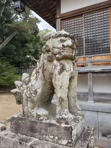 伊川谷惣社の狛犬