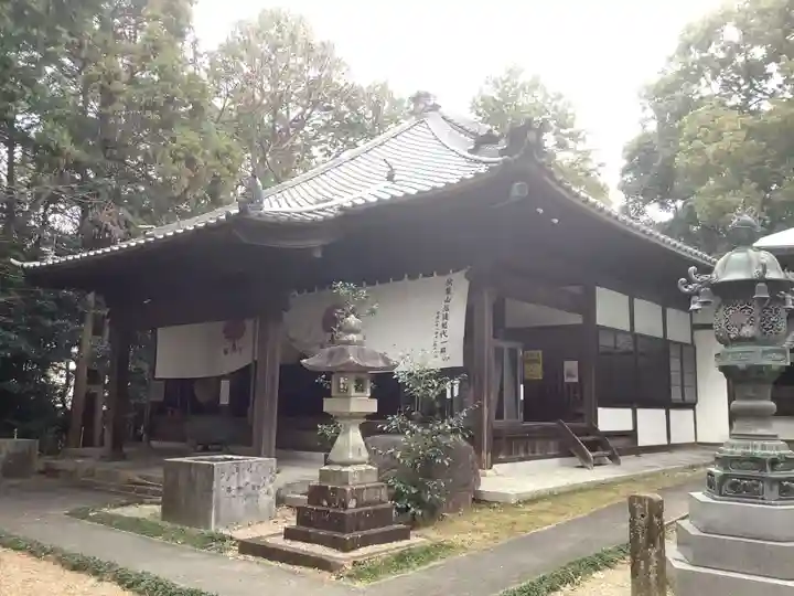 慈眼寺の本殿・本堂