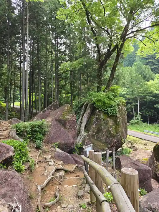 岩屋神社(妙見神社 祖師野八幡宮摂社)(岐阜県)
