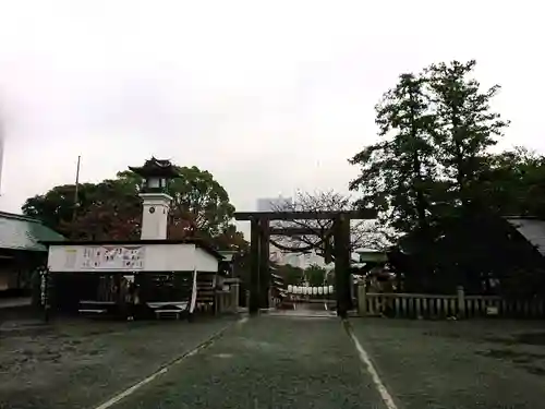 伊勢山皇大神宮の庭園