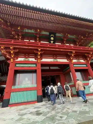 鶴岡八幡宮の{uncategorized: "未分類", other: "その他", undefined: "問題あり", building: "その他建物", grave: "お墓", sacred_gate: "鳥居", guardian: "狛犬", statue: "像", buddha: "仏像", history: "歴史", nature: "自然", garden: "庭園", animal: "動物", pagoda: "塔", temizu: "手水舎", mountain_gate: "山門・神門", sanctuary: "本殿・本堂", subordinate: "末社・摂社", art: "芸術", scenery: "景色", jizo: "地蔵", ema: "絵馬", goshuin: "御朱印", omikuji: "おみくじ", items: "授与品その他", amulet: "お守り", goshuincho: "御朱印帳", eats: "食事", festival: "お祭り", votive_dance: "神楽", shichigosan: "七五三参", wedding: "結婚式", experience: "体験その他", initially: "初詣", around: "周辺", anti_infection: "感染症対策"}