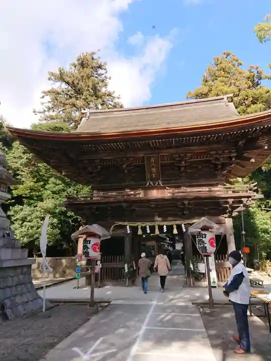 府八幡宮の山門・神門