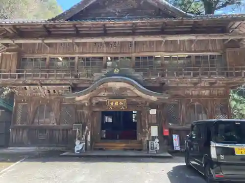 仙龍寺の本殿