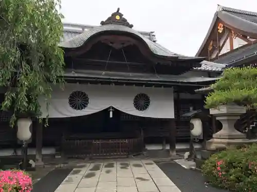 善光寺大本願の本殿