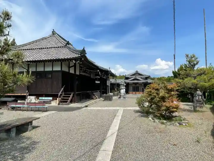 恵心寺の{uncategorized: "未分類", other: "その他", undefined: "問題あり", building: "その他建物", grave: "お墓", sacred_gate: "鳥居", guardian: "狛犬", statue: "像", buddha: "仏像", history: "歴史", nature: "自然", garden: "庭園", animal: "動物", pagoda: "塔", temizu: "手水舎", mountain_gate: "山門・神門", sanctuary: "本殿・本堂", subordinate: "末社・摂社", art: "芸術", scenery: "景色", jizo: "地蔵", ema: "絵馬", goshuin: "御朱印", omikuji: "おみくじ", items: "授与品その他", amulet: "お守り", goshuincho: "御朱印帳", eats: "食事", festival: "お祭り", votive_dance: "神楽", shichigosan: "七五三参", wedding: "結婚式", experience: "体験その他", initially: "初詣", around: "周辺", anti_infection: "感染症対策"}