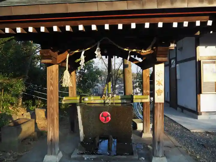 能ケ谷神社の手水舎