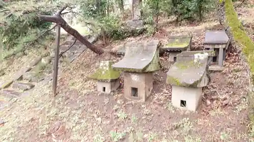 白山神社の末社