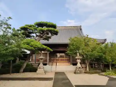 西覚寺の本殿・本堂