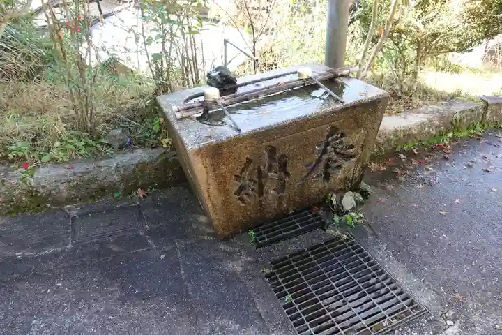 出世稲荷神社の手水舎