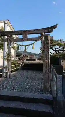 鳴無神社の鳥居