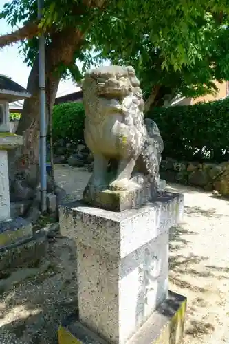 素佐男神社(大神神社境外末社)の狛犬