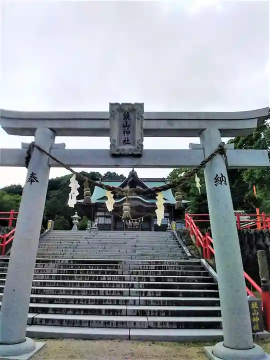 鏡山稲荷神社の鳥居