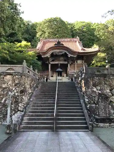 明石寺の本殿