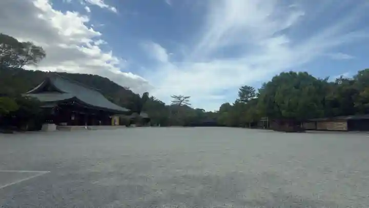 橿原神宮の{uncategorized: "未分類", other: "その他", undefined: "問題あり", building: "その他建物", grave: "お墓", sacred_gate: "鳥居", guardian: "狛犬", statue: "像", buddha: "仏像", history: "歴史", nature: "自然", garden: "庭園", animal: "動物", pagoda: "塔", temizu: "手水舎", mountain_gate: "山門・神門", sanctuary: "本殿・本堂", subordinate: "末社・摂社", art: "芸術", scenery: "景色", jizo: "地蔵", ema: "絵馬", goshuin: "御朱印", omikuji: "おみくじ", items: "授与品その他", amulet: "お守り", goshuincho: "御朱印帳", eats: "食事", festival: "お祭り", votive_dance: "神楽", shichigosan: "七五三参", wedding: "結婚式", experience: "体験その他", initially: "初詣", around: "周辺", anti_infection: "感染症対策"}
