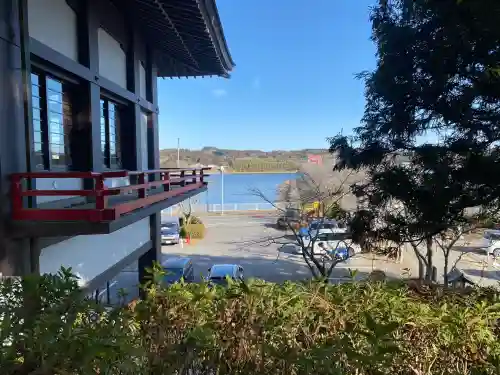高瀧神社の{uncategorized: "未分類", other: "その他", undefined: "問題あり", building: "その他建物", grave: "お墓", sacred_gate: "鳥居", guardian: "狛犬", statue: "像", buddha: "仏像", history: "歴史", nature: "自然", garden: "庭園", animal: "動物", pagoda: "塔", temizu: "手水舎", mountain_gate: "山門・神門", sanctuary: "本殿・本堂", subordinate: "末社・摂社", art: "芸術", scenery: "景色", jizo: "地蔵", ema: "絵馬", goshuin: "御朱印", omikuji: "おみくじ", items: "授与品その他", amulet: "お守り", goshuincho: "御朱印帳", eats: "食事", festival: "お祭り", votive_dance: "神楽", shichigosan: "七五三参", wedding: "結婚式", experience: "体験その他", initially: "初詣", around: "周辺", anti_infection: "感染症対策"}