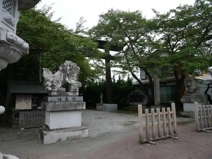 冨士御室浅間神社のその他建物