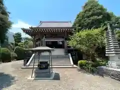 八幡山観音寺の本殿