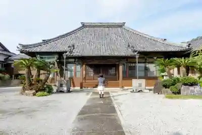 法華寺の本殿・本堂