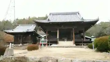 明王寺の本殿・本堂