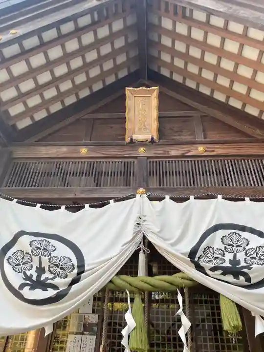 信濃神社の本殿・本堂