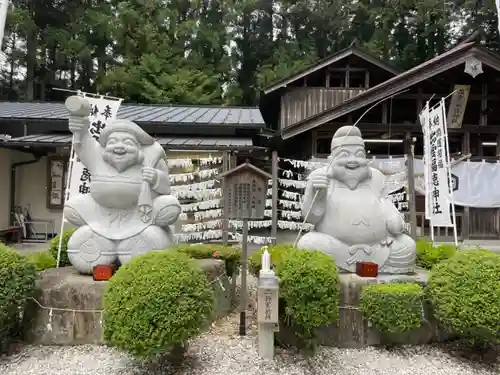 出雲福徳神社の像