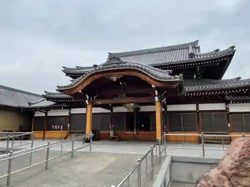 観音寺の本殿・本堂