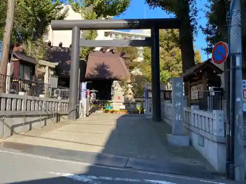 高円寺氷川神社の鳥居