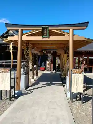大杉神社の{uncategorized: "未分類", other: "その他", undefined: "問題あり", building: "その他建物", grave: "お墓", sacred_gate: "鳥居", guardian: "狛犬", statue: "像", buddha: "仏像", history: "歴史", nature: "自然", garden: "庭園", animal: "動物", pagoda: "塔", temizu: "手水舎", mountain_gate: "山門・神門", sanctuary: "本殿・本堂", subordinate: "末社・摂社", art: "芸術", scenery: "景色", jizo: "地蔵", ema: "絵馬", goshuin: "御朱印", omikuji: "おみくじ", items: "授与品その他", amulet: "お守り", goshuincho: "御朱印帳", eats: "食事", festival: "お祭り", votive_dance: "神楽", shichigosan: "七五三参", wedding: "結婚式", experience: "体験その他", initially: "初詣", around: "周辺", anti_infection: "感染症対策"}