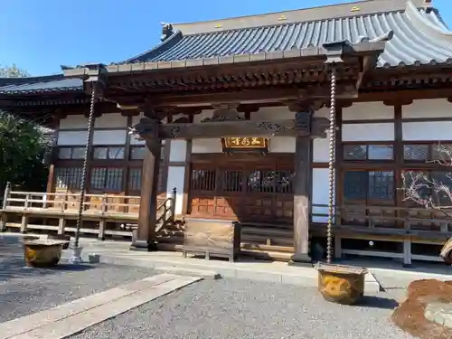 玉泉寺の本殿