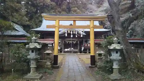 都々古別神社(馬場)の鳥居