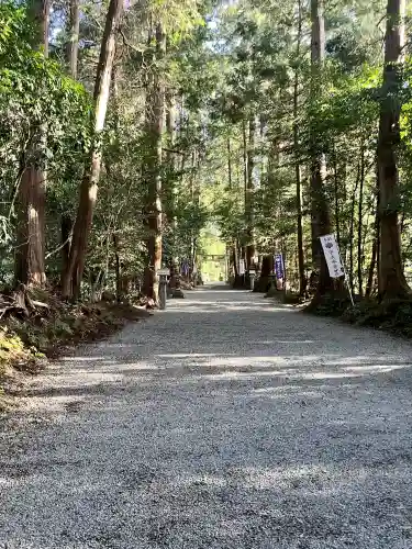 宇太水分神社（下社）の{uncategorized: "未分類", other: "その他", undefined: "問題あり", building: "その他建物", grave: "お墓", sacred_gate: "鳥居", guardian: "狛犬", statue: "像", buddha: "仏像", history: "歴史", nature: "自然", garden: "庭園", animal: "動物", pagoda: "塔", temizu: "手水舎", mountain_gate: "山門・神門", sanctuary: "本殿・本堂", subordinate: "末社・摂社", art: "芸術", scenery: "景色", jizo: "地蔵", ema: "絵馬", goshuin: "御朱印", omikuji: "おみくじ", items: "授与品その他", amulet: "お守り", goshuincho: "御朱印帳", eats: "食事", festival: "お祭り", votive_dance: "神楽", shichigosan: "七五三参", wedding: "結婚式", experience: "体験その他", initially: "初詣", around: "周辺", anti_infection: "感染症対策"}