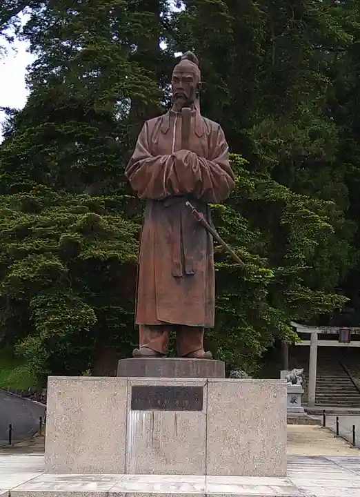 和氣神社(和気神社)の像