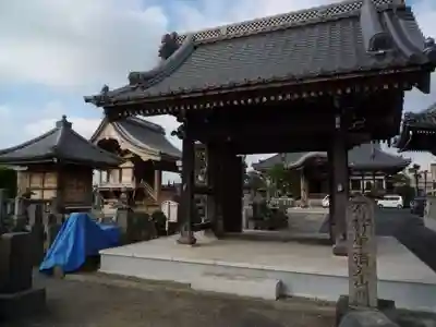 神竜寺の山門・神門