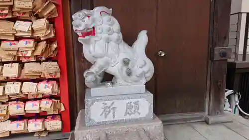 白山神社の狛犬