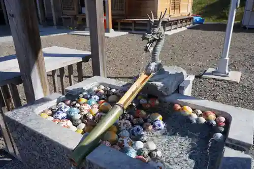 白根三吉神社の手水舎