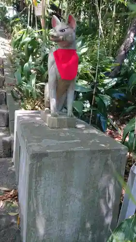 大稲荷神社の狛犬