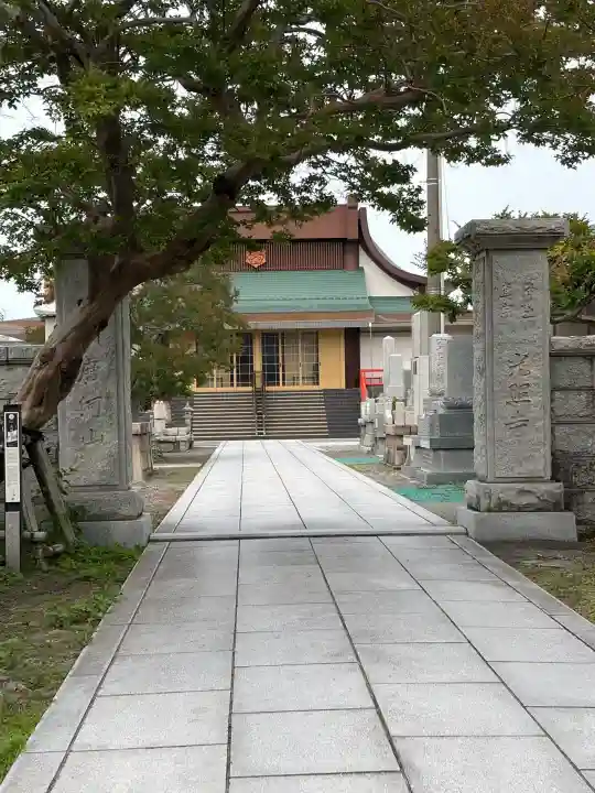 光照寺(新潟県)