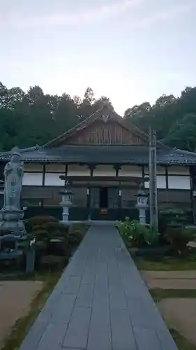 盛林寺の本殿・本堂