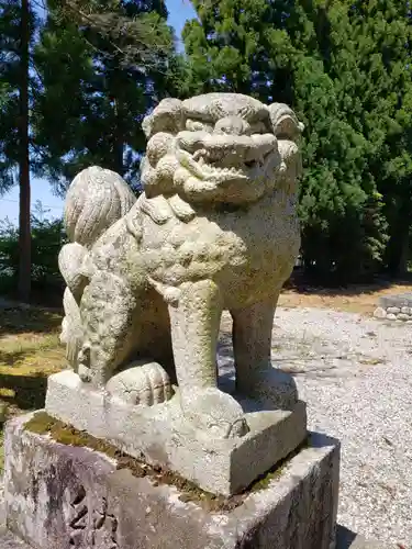 春日神社の狛犬