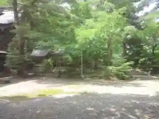 守りの神　藤基神社の自然