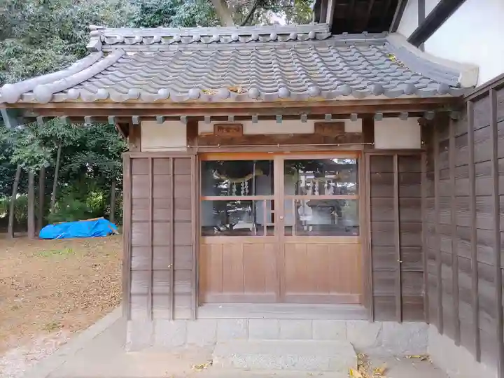 八劔神社(巨海町)の末社・摂社