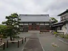 行明寺の本殿