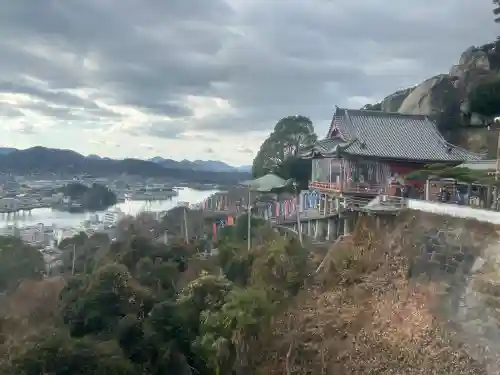 千光寺の{uncategorized: "未分類", other: "その他", undefined: "問題あり", building: "その他建物", grave: "お墓", sacred_gate: "鳥居", guardian: "狛犬", statue: "像", buddha: "仏像", history: "歴史", nature: "自然", garden: "庭園", animal: "動物", pagoda: "塔", temizu: "手水舎", mountain_gate: "山門・神門", sanctuary: "本殿・本堂", subordinate: "末社・摂社", art: "芸術", scenery: "景色", jizo: "地蔵", ema: "絵馬", goshuin: "御朱印", omikuji: "おみくじ", items: "授与品その他", amulet: "お守り", goshuincho: "御朱印帳", eats: "食事", festival: "お祭り", votive_dance: "神楽", shichigosan: "七五三参", wedding: "結婚式", experience: "体験その他", initially: "初詣", around: "周辺", anti_infection: "感染症対策"}